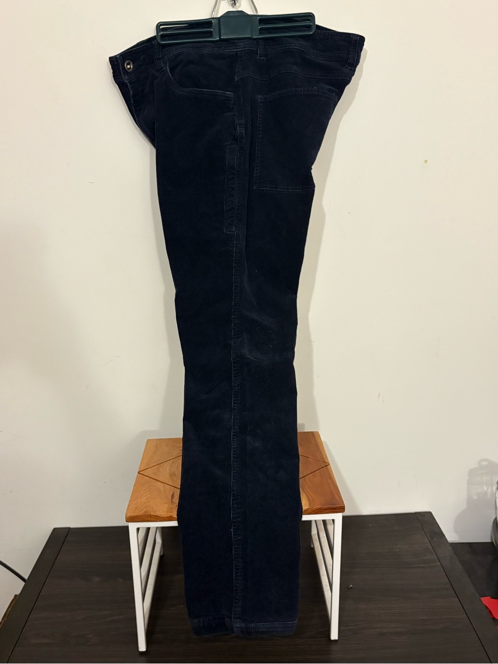 KEEN Men's Navy Corduroy with Yellow Logo Accent Size 38/34